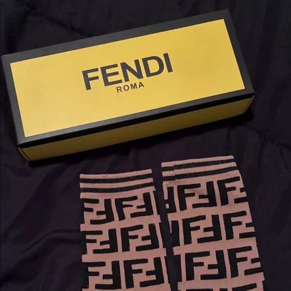 Fendi Black and Tan Patterned Socks - Picture 4 of 4
